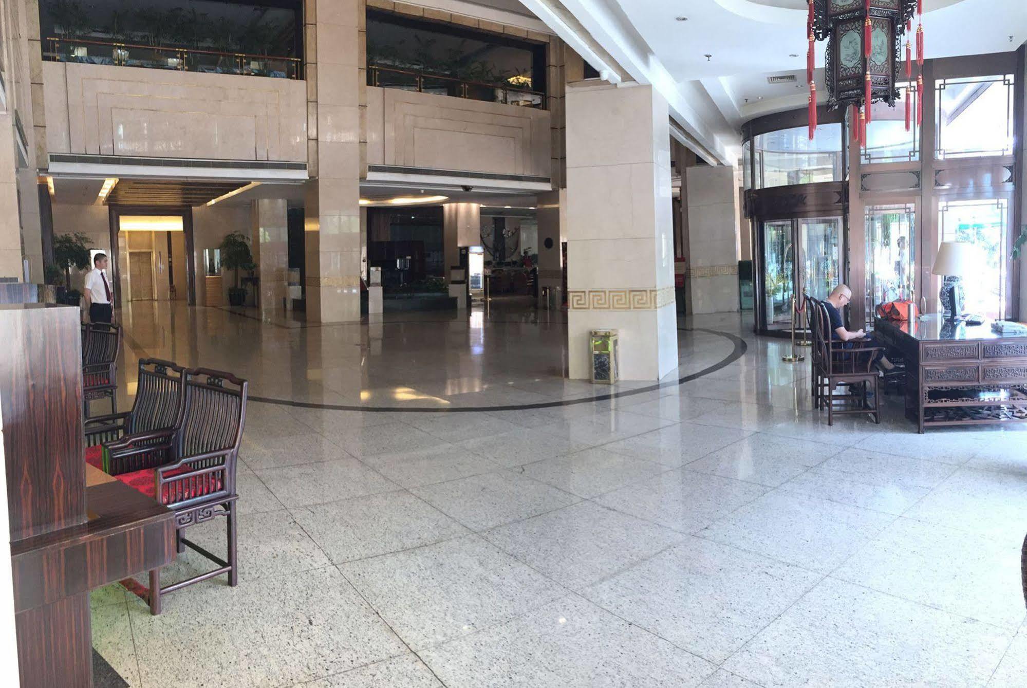 Yiwu Yi He Hotel Εξωτερικό φωτογραφία